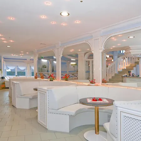 Landgasthof & Waldow ホテル