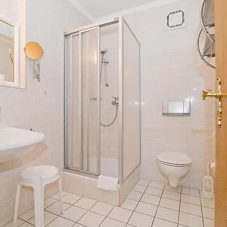 Landgasthof & Waldow ホテル