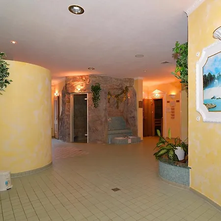 Landgasthof & Waldow 3*